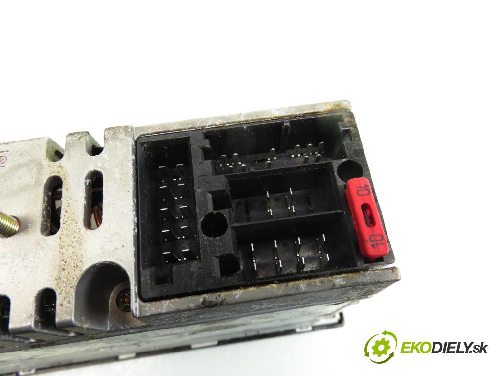 AUDI A6 (4B2, C5) SEDAN 1999 110,00 2.5 TDI - AFB 2496,00 RADIO Modul 4B0035186B