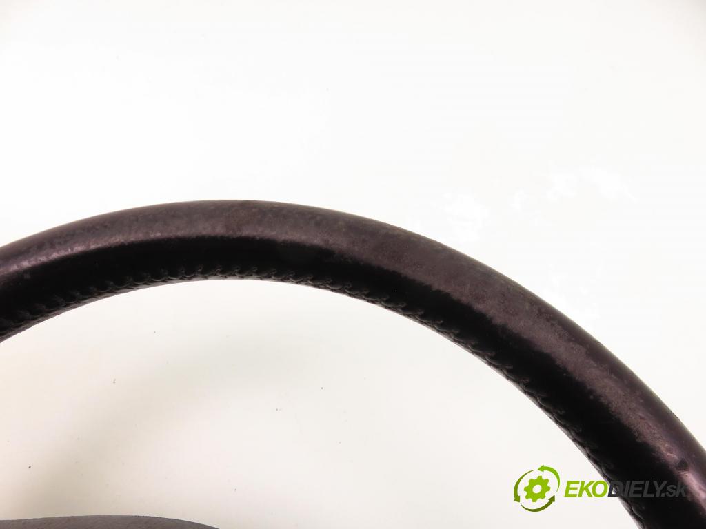 SEAT LEON (1M1) HB 2000 132,00 1.8 20V T - APP 1781,00 Volant (Volanty)