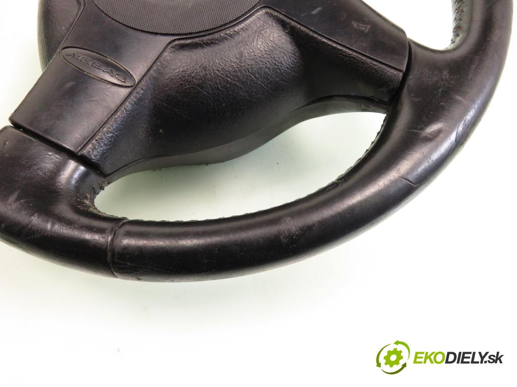 SEAT LEON (1M1) HB 2000 132,00 1.8 20V T - APP 1781,00 Volant (Volanty)