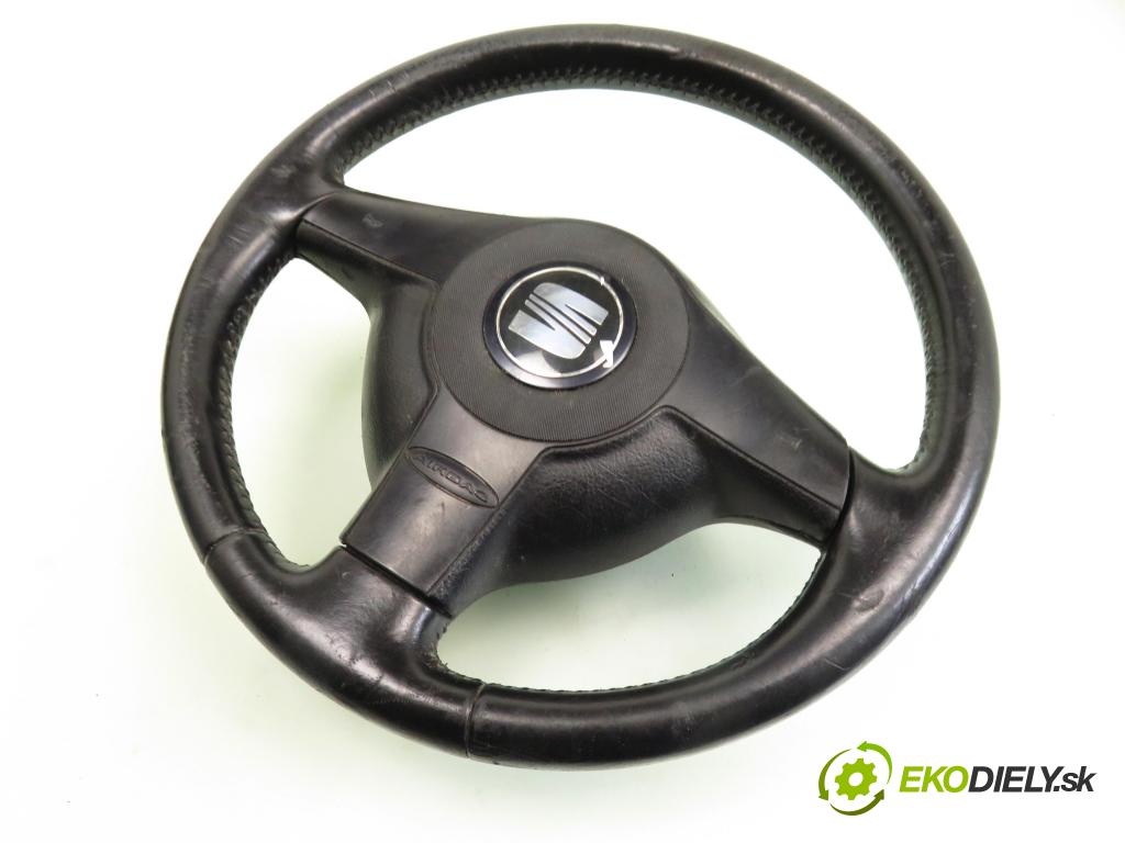 SEAT LEON (1M1) HB 2000 132,00 1.8 20V T - APP 1781,00 Volant (Volanty)