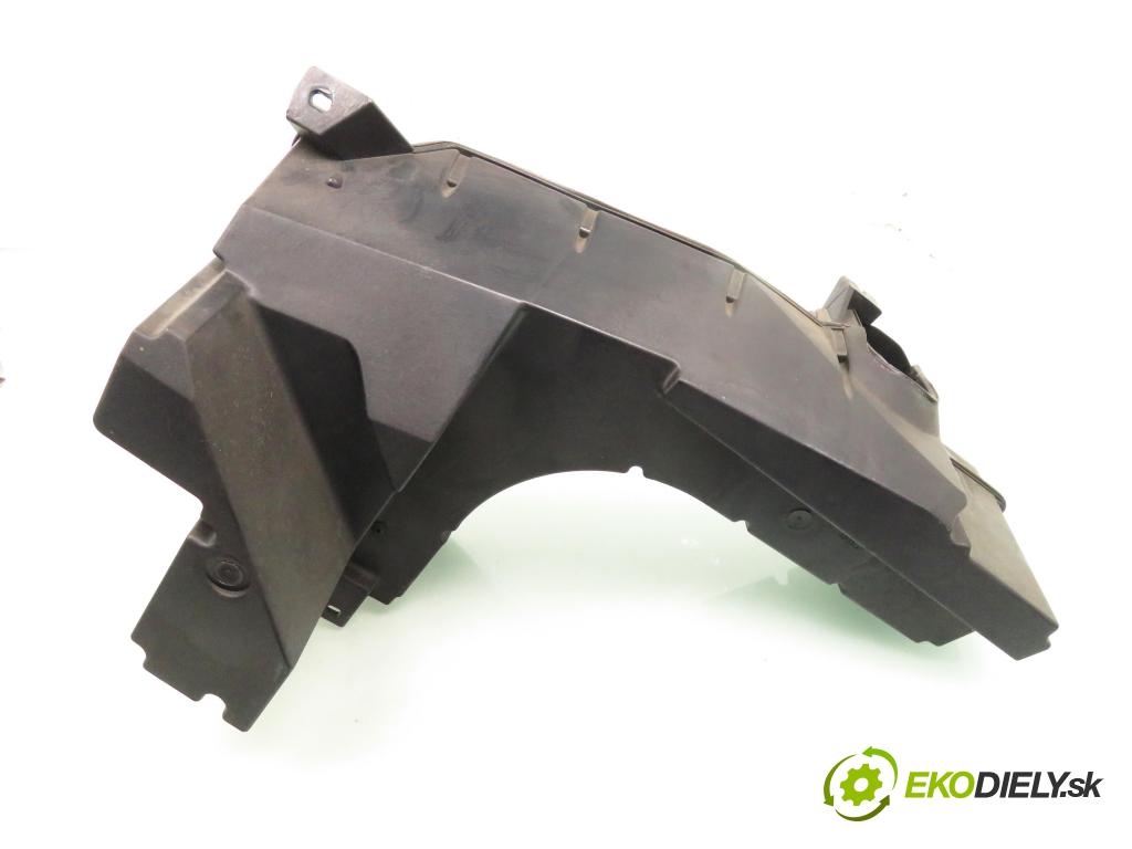 AUDI A6 (4B2, C5) SEDAN 1999 110,00 2.5 TDI - AKN 2496,00 subwoofer 4B5035382; 7606500041 (Audio zariadenia)