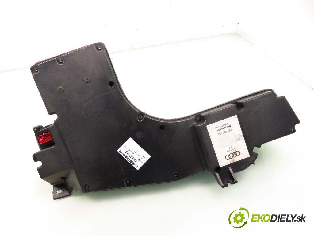 AUDI A6 (4B2, C5) SEDAN 1999 110,00 2.5 TDI - AKN 2496,00 subwoofer 4B5035382; 7606500041 (Audio zariadenia)