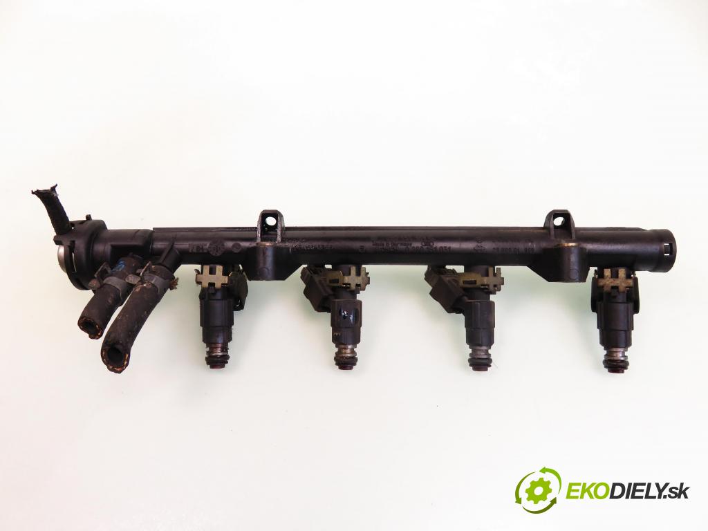 SEAT IBIZA II (6K1) HB 1998 44,00 1.4 i - AEX 1391,00 Lišta vstrekovacia 0280155731; 030133319G (Vstrekovacie lišty)