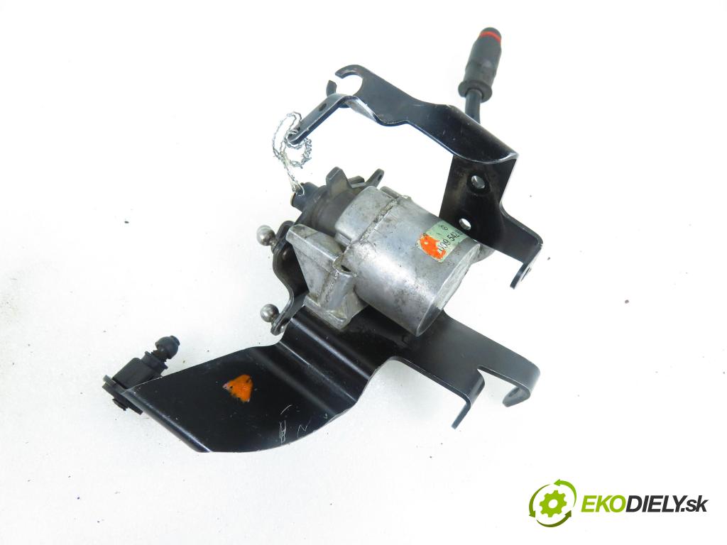 MERCEDES-BENZ KLASA E (W210) SEDAN 1999 92,00 E 220 CDI (210.006) - OM 611.961 2151,00 Potenciometer plynového pedálu 0095428817 (Pedále)