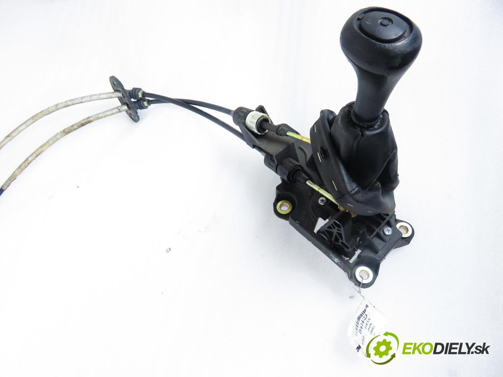 FORD FOCUS (DAW, DBW) HB 2001 55,00 1.4 16V - FXDA 1388,00 ZVEDÁK: XS4R7K387