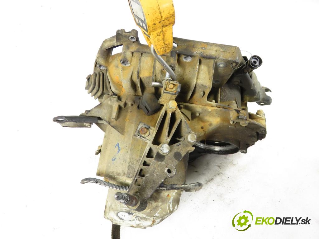 RENAULT CLIO II (BB_, CB_) HB 1998 55,00 1.4 (B/CB0C) - E7J 780 1390,00 Prevodovka MANUALNA JB1105