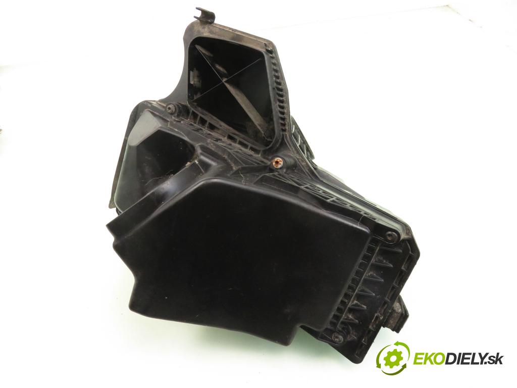 AUDI A5 (8T3) COUPE 2009 125,00 1.8 TFSI - CJEB 1798,00 Obal filtra vzduchu 8R0133843B; 8R0133835F (Obaly filtrov vzduchu)