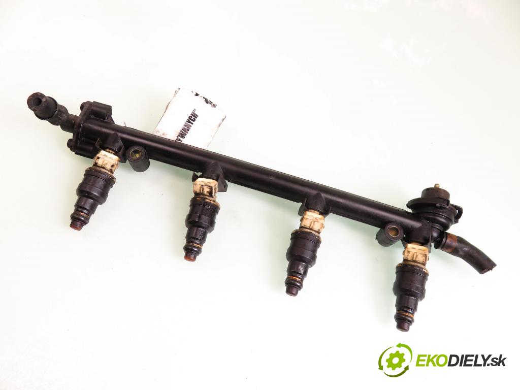 ROVER 400 (RT) SEDAN 1996 76,00 1.4 16V 414 Si 103 - 14 K4F 1396,00 Lišta vstrekovacia  (Vstrekovacie lišty)