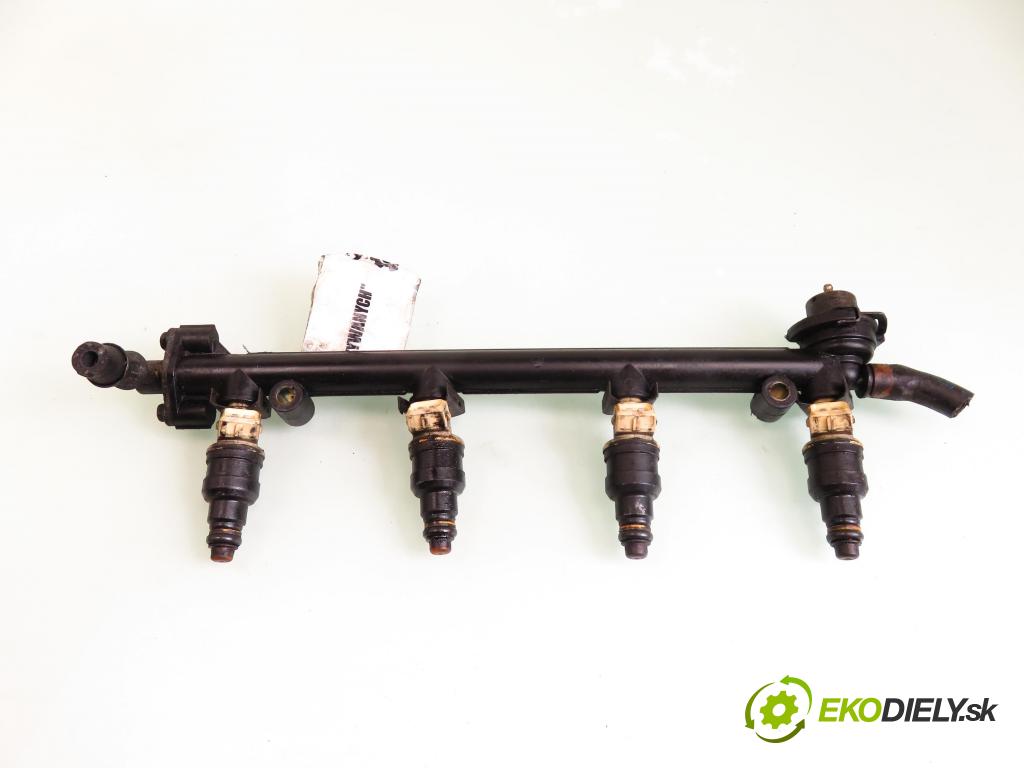 ROVER 400 (RT) SEDAN 1996 76,00 1.4 16V 414 Si 103 - 14 K4F 1396,00 Lišta vstrekovacia  (Vstrekovacie lišty)