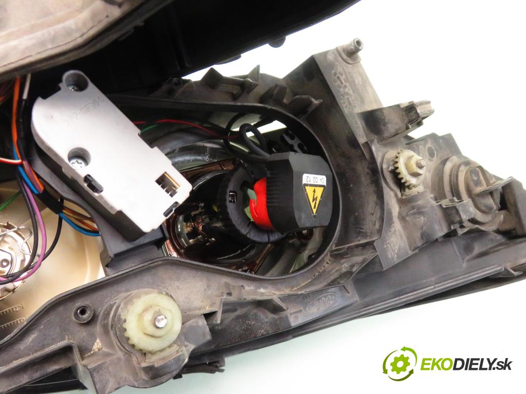 FORD MONDEO III Turnier (BWY) KOMBI 2003 1998,00 Lampy przednie 1998,00 Svetlo LP 030117427300