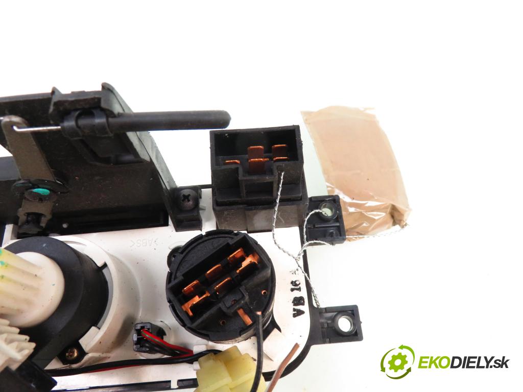 DAEWOO MATIZ (M100, M150) HB 2000 38,00 0.8 52 - F8CV 796,00 Panel kúrenia KLIMATIZACE:
