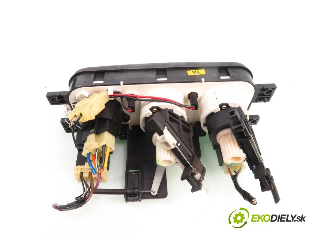 DAEWOO MATIZ (M100, M150) HB 2000 38,00 0.8 52 - F8CV 796,00 Panel kúrenia KLIMATIZACE: