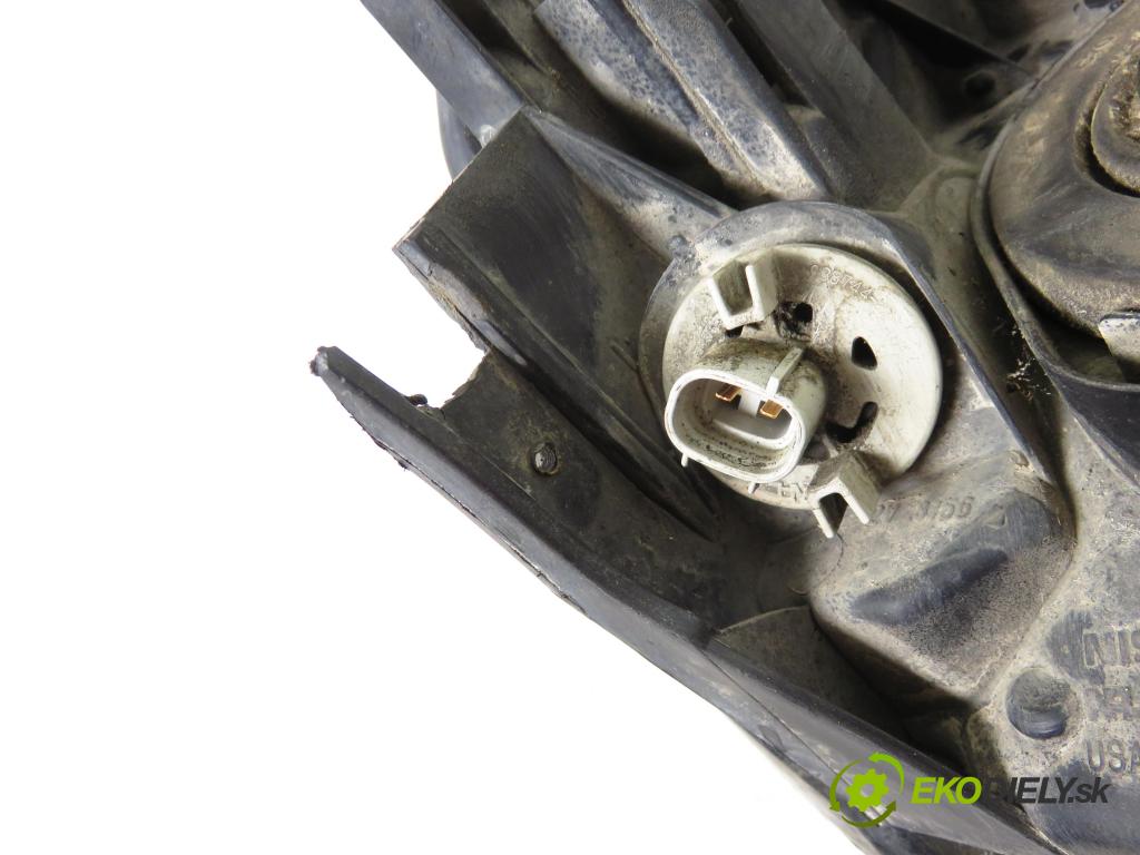 NISSAN QUEST (V42) MINIVAN 2004 176,00 3.5 - VQ35DE 3498,00 Svetlo LP 947401