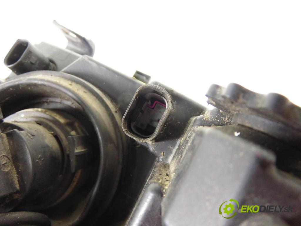 BMW 3 (E46) SEDAN 2002 1995,00 Lampy przednie 1995,00 Svetlo PP 0301177272 ; 1307329074