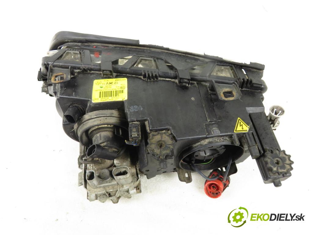 BMW 3 (E46) SEDAN 2002 1995,00 Lampy przednie 1995,00 Svetlo PP 0301177272 ; 1307329074