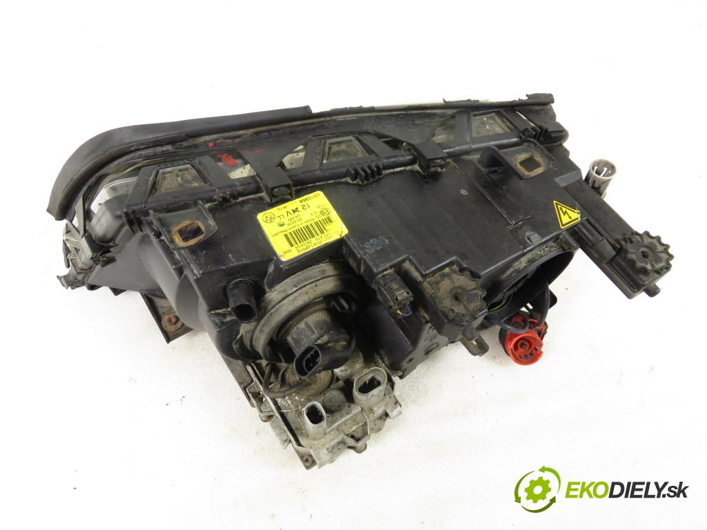 BMW 3 (E46) SEDAN 2002 1995,00 Lampy przednie 1995,00 Svetlo PP 0301177272 ; 1307329074
