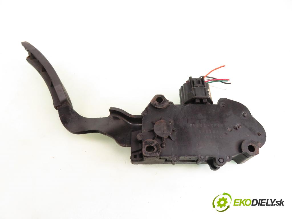 NISSAN QUEST (V42) MINIVAN 2004 176,00 3.5 - VQ35DE 3498,00 Potenciometer plynového pedálu 18002CK005 (Pedále)