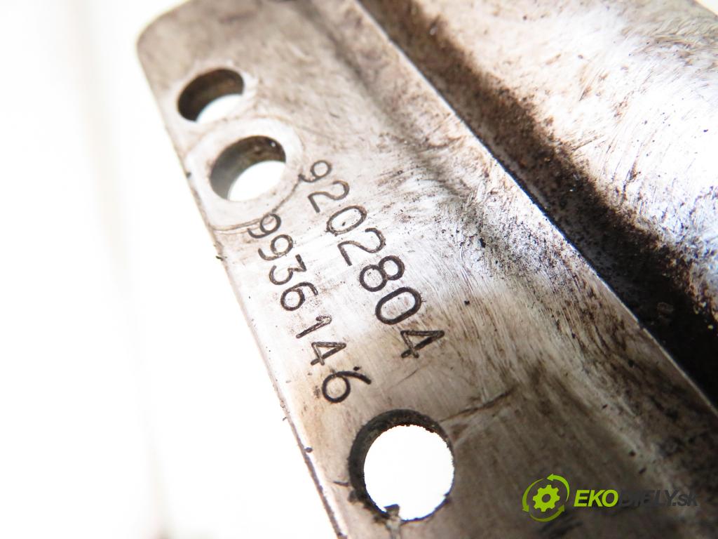 VOLVO V40 Kombi (645) KOMBI 1997 103,00 2 - B 4204 S 1948,00 Lišta vstrekovacia 9202804; 9179379 (Vstrekovacie lišty)