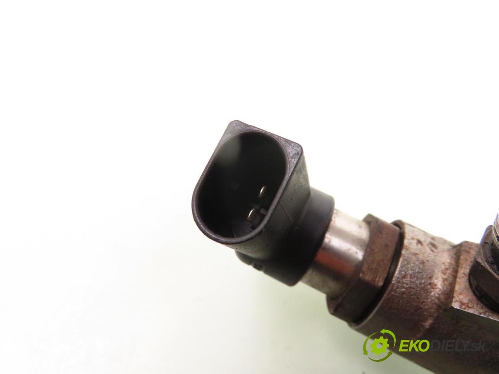 CITROEN C3 I (FC_) HB 2003 66,00 1.4 16V HDi - 8HY (DV4TED4) 1398,00 vstřikovač 9655304880 ; A2C59513997 (Vstřikovač paliva)