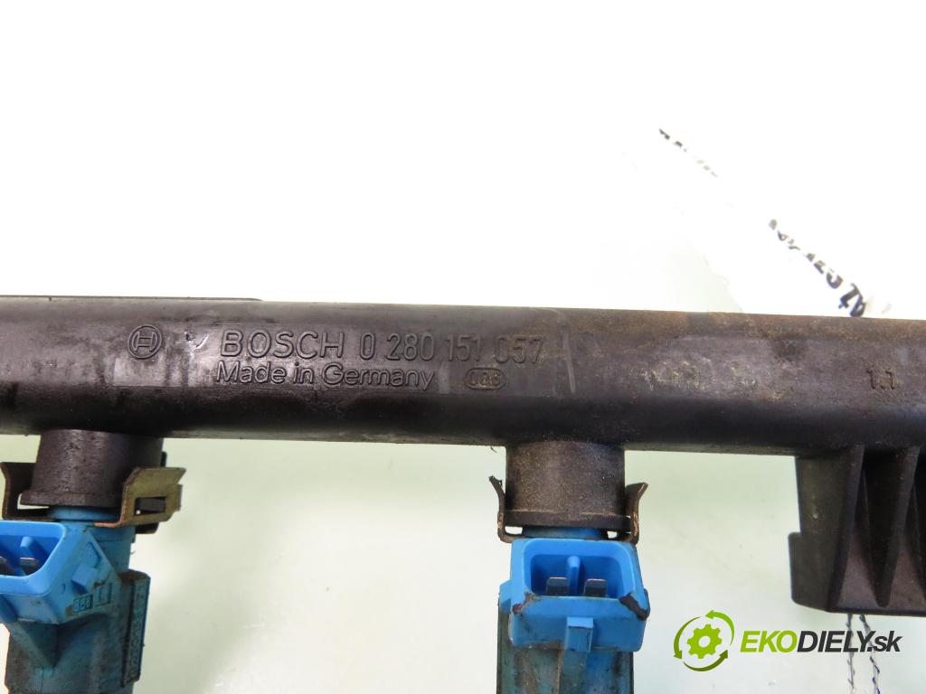 FIAT BRAVA (182_) HB 1999 60,00 1.2 16V 80 - 182 B2.000 1242,00 Lišta vstrekovacia 0280155971; 0280151057 (Vstrekovacie lišty)