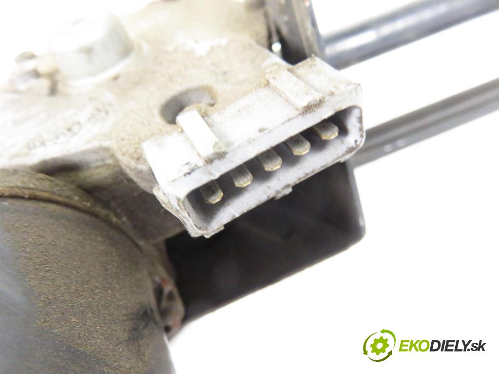 MAN TGA KABINA/PLATFORMA 2003 338,00 D2876 12816,00 Mechanizmus stieračov predný 405001 (Motorček stieračov predný)