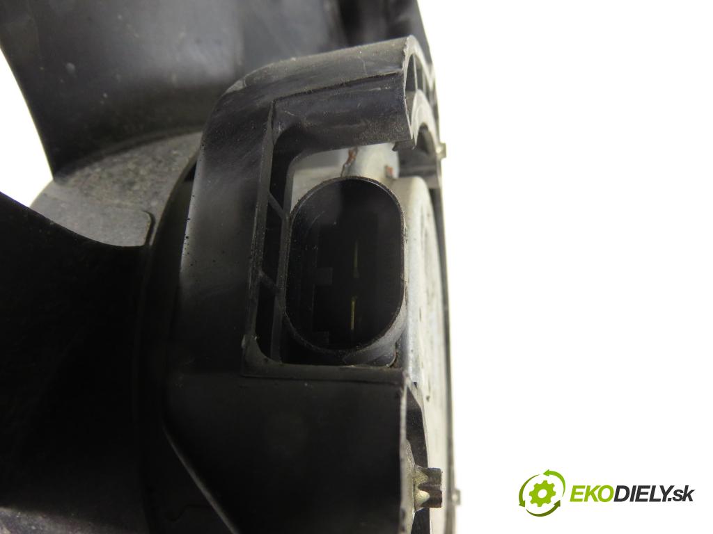 NISSAN MICRA III (K12) HB 2004 59,00 1.2 - CR12DE 1240,00 Ventilátor chladič vody 1831443000; 1831602016