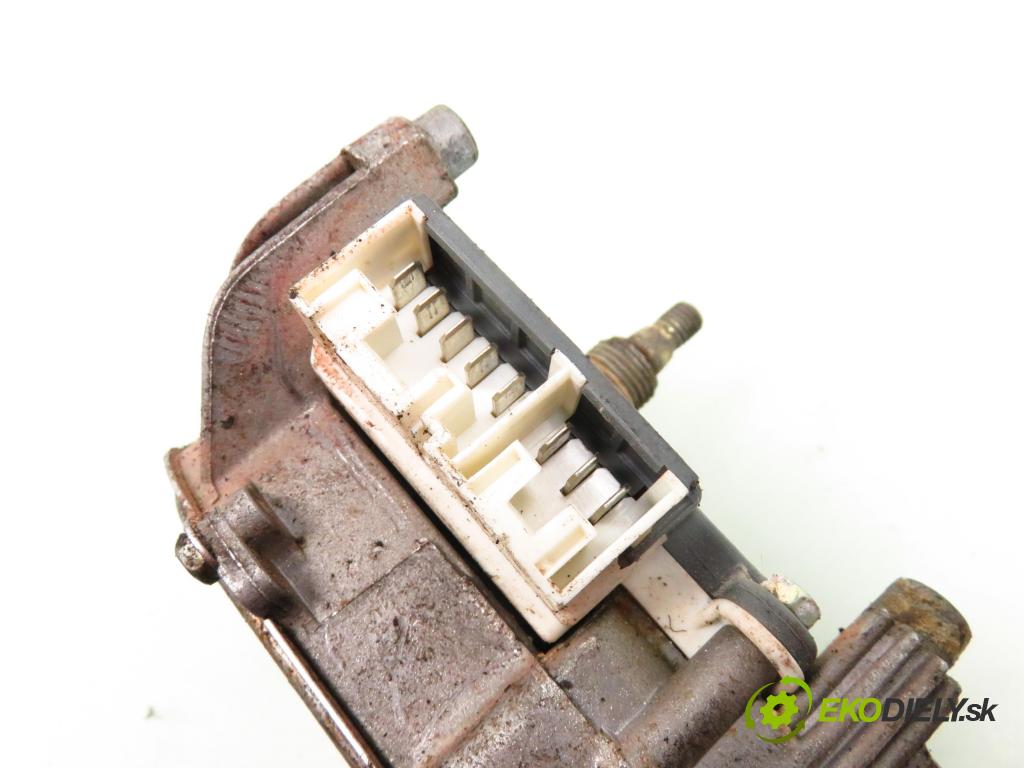 FIAT UNO (146_) HB 1990 35,00 1 - 146 A2.166 994,00 Motorček stieračov predný TGE426BA