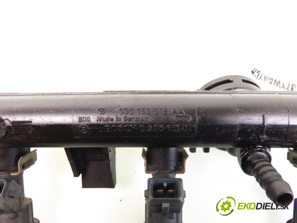 VW POLO (6N2) HB 2000 40,00 1.4 - ANX 1390,00 Lišta vstrekovacia 0280155919; 030133319AA  (Vstrekovacie lišty)