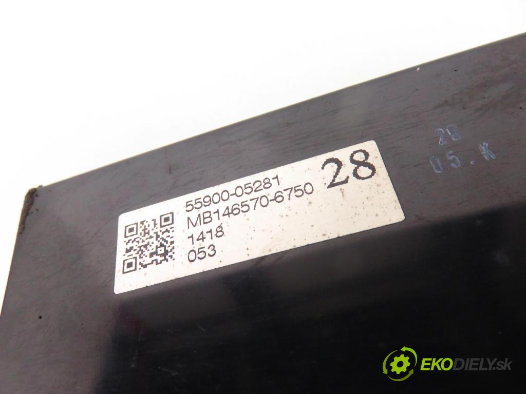 TOYOTA AVENSIS sedan (_T25_) SEDAN 2008 85,00 2.0 D-CAT 116- 1CD-FTV 1995,00 Panel kúrenia KLIMATRONIK 5590005281; MB1465706750; 5590205060H