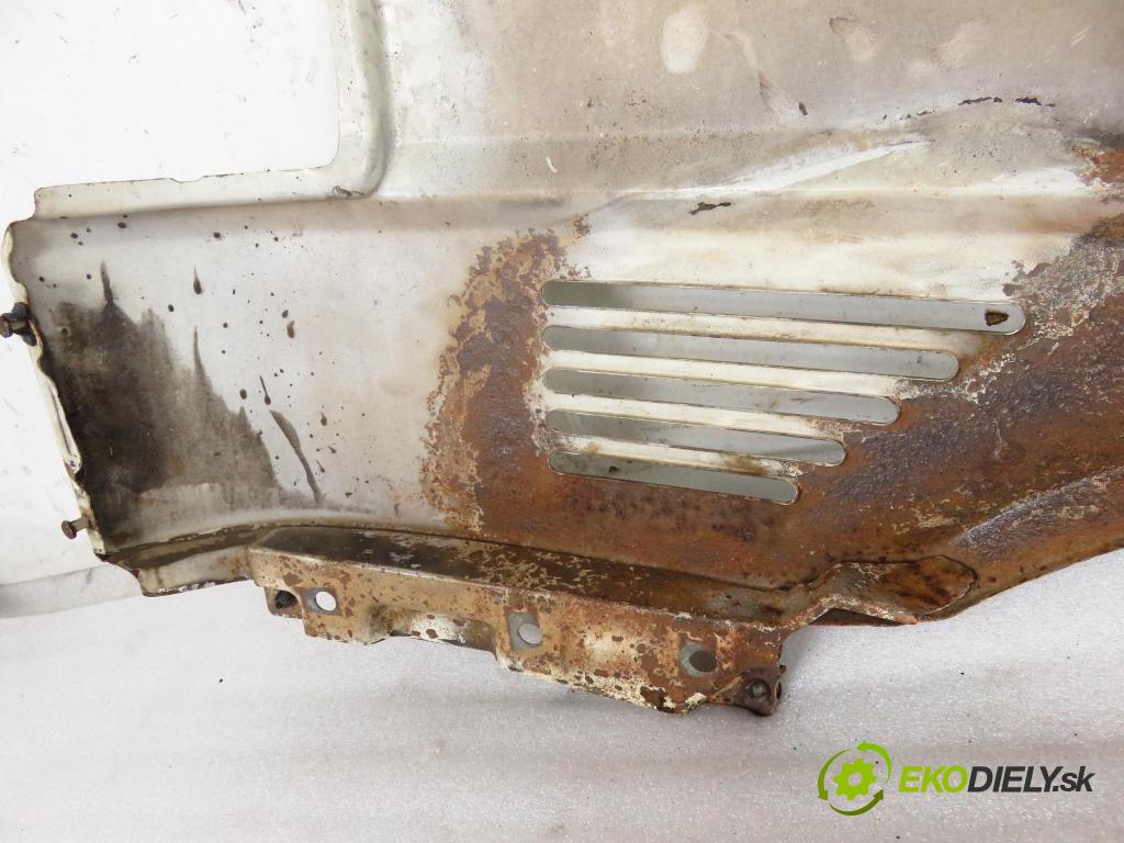 VW TRANSPORTER IV Skrzynia (70XA) BUS 1997 50,00 1.9 TD 68 - ABL 1896,00 blatník PP