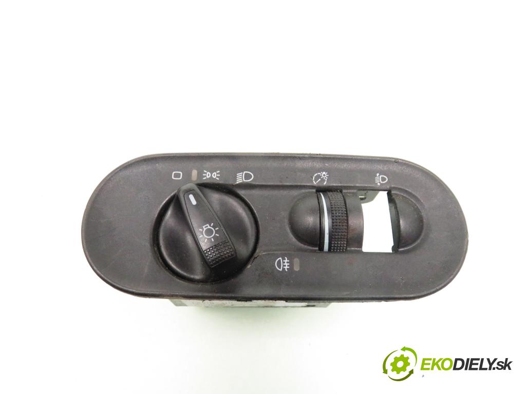 FORD GALAXY (WGR) MINIVAN 1998 66,00 1.9 TDI - AHU 1896,00 přepínač světla 7M1941531L; 95VW13K196ACW