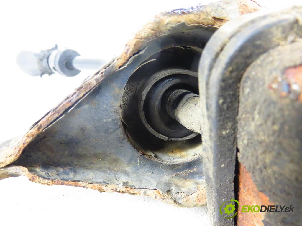 SKODA FELICIA II (6U1) HB 2000 40,00 1.3 - AMG 1289,00 ZVEDÁK: 6U0711023