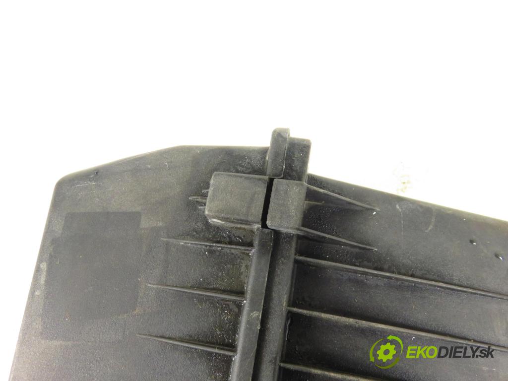 BMW 5 Touring (E34) KOMBI 1996 110,00 520 i - M50 B20 (206S2) 1991,00 Obal filtra vzduchu  (Obaly filtrov vzduchu)