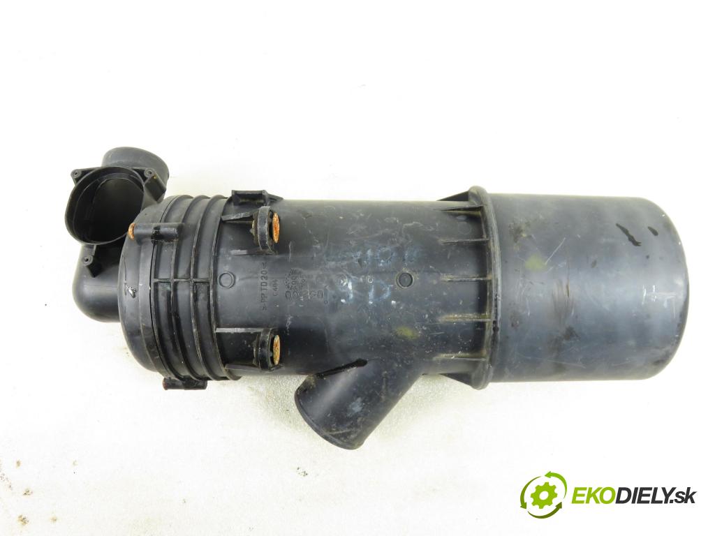 FIAT PUNTO (188_) HB 2001 44,00 1.9 DS 60 (188.031, .051, .231, .251) - 188 A3.000 1910,00 Obal filtra vzduchu 46755082 ; 735275094 (Obaly filtrov vzduchu)