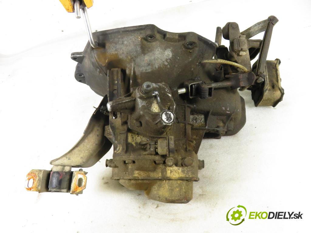 OPEL ASTRA F Kombi (T92) KOMBI 1995 50,00 1.7 TD (GM) - X 17 DTL 1700,00 Prevodovka MANUALNA F15W355
