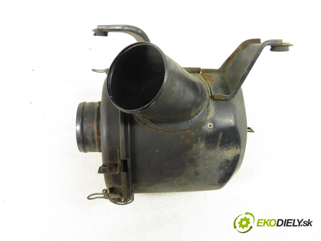 HYUNDAI SANTAMO MINIVAN 2000 77,00 2 - G4CP 1997,00 Obal filtra vzduchu  (Obaly filtrov vzduchu)