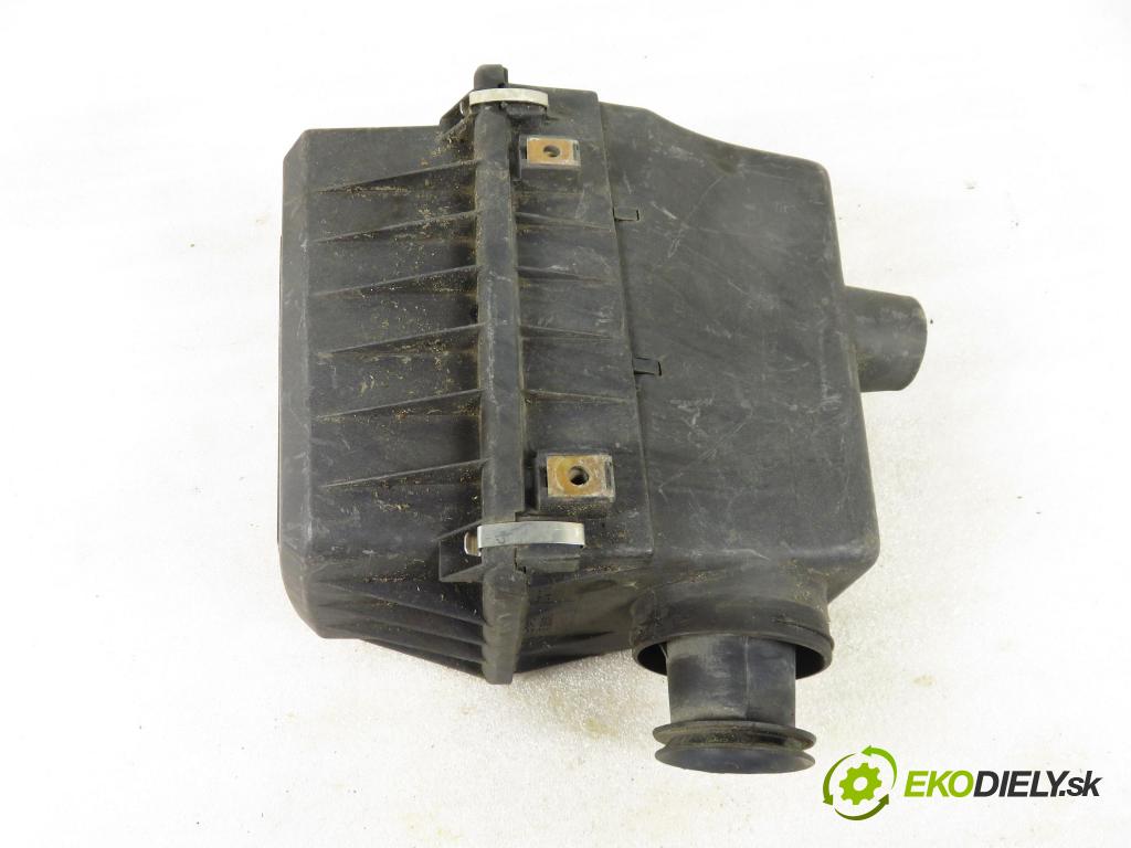 BMW 3 (E36) SEDAN 1991 73,00 316 i - M40 B16 (164E1) 1596,00 Obal filtra vzduchu 1715881 ; 1734399 (Obaly filtrov vzduchu)