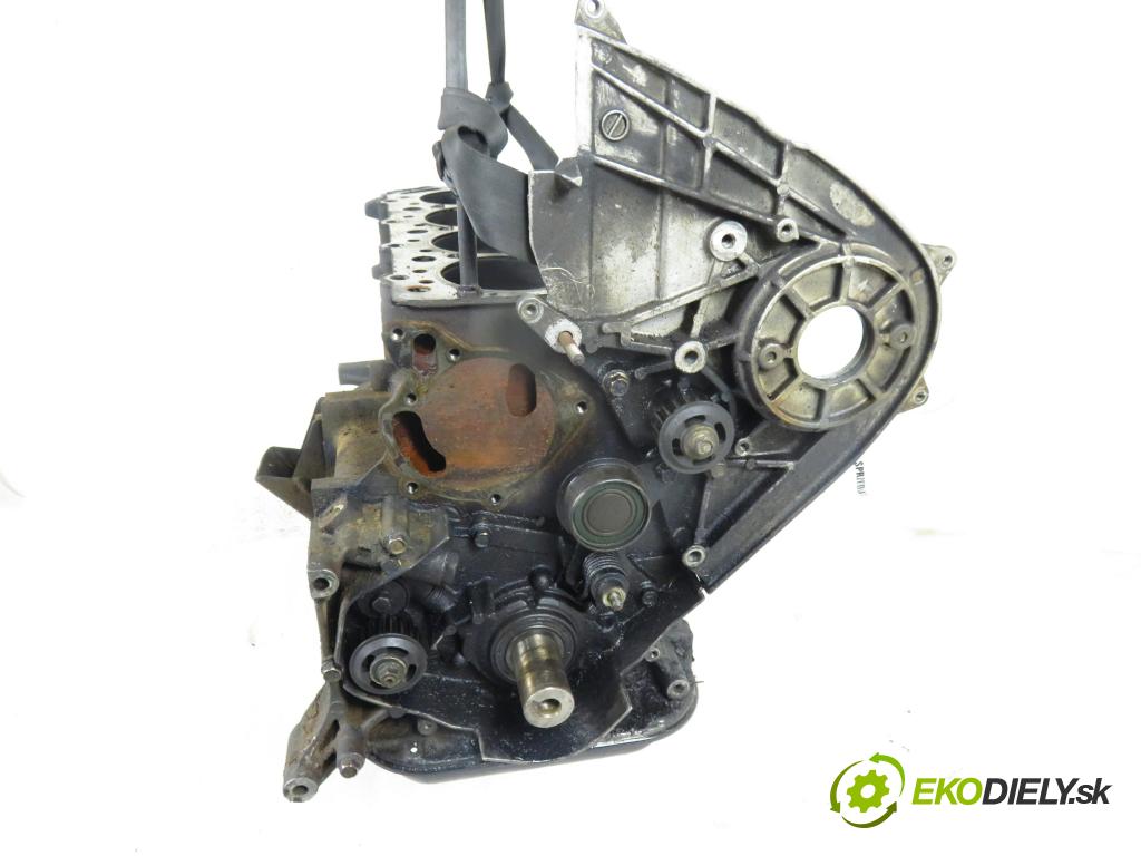 MITSUBISHI PAJERO II (V3_W, V2_W, V4_W) TERENOWY 1996 73,00 2.5 TD 99 - 4D56 TD 2477,00 blok Motor 4D56 ; HH8891 (Blok motora)