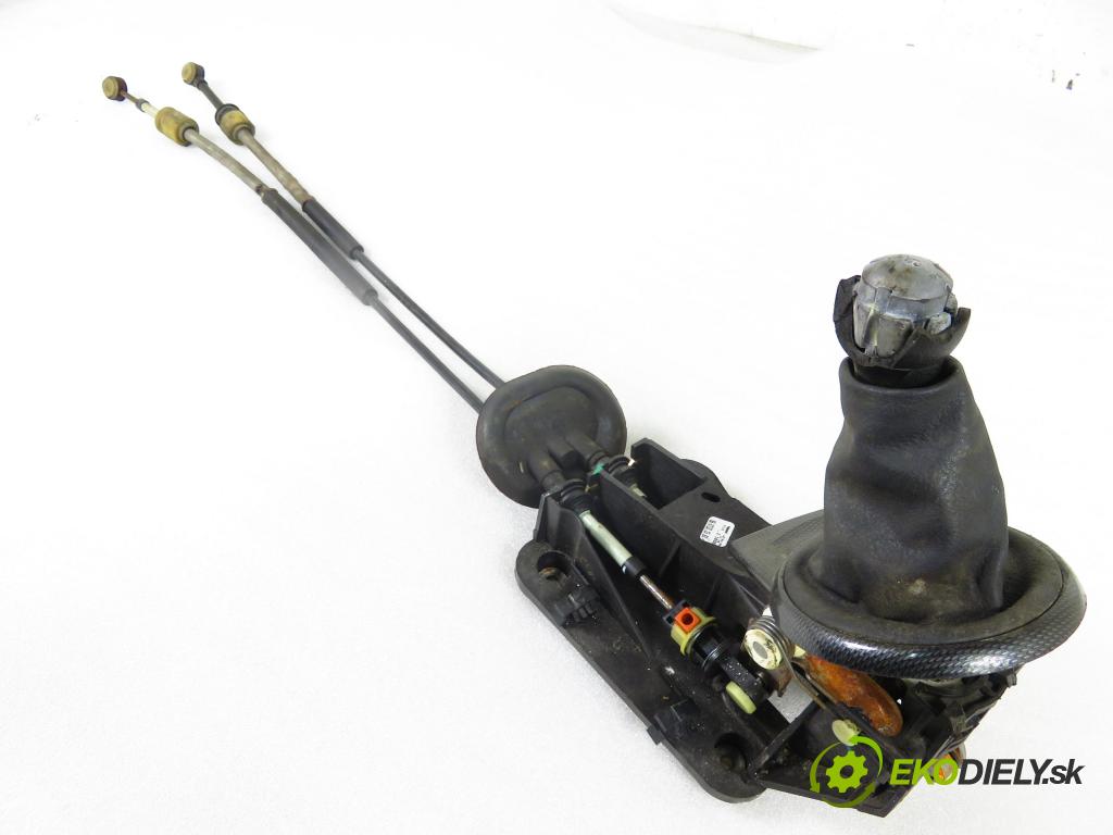 CITROEN C4 I (LC_) HB 2005 66,00 1.6 HDi - 9HX (DV6ATED4) 1560,00 ZVEDÁK: 9657303580