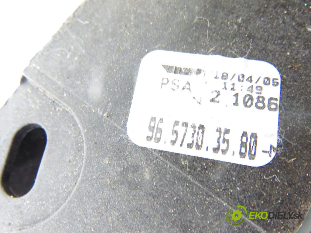 CITROEN C4 I (LC_) HB 2005 66,00 1.6 HDi - 9HX (DV6ATED4) 1560,00 ZVEDÁK: 9657303580