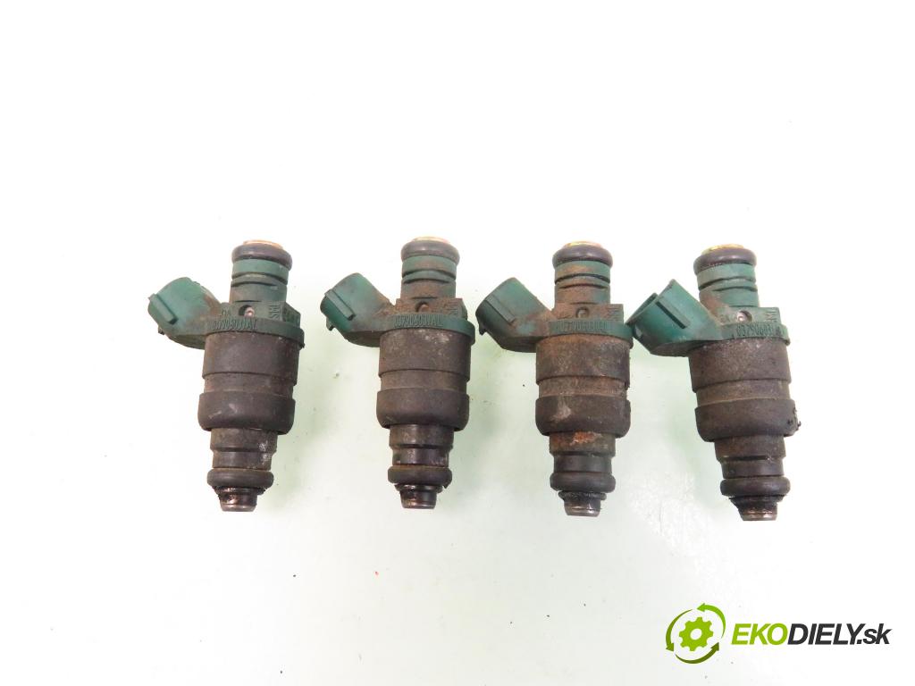 AUDI A4 (8D2, B5) SEDAN 1995 1595,00 Wtryskiwacze 1595,00 Vstrekovacie ventily 037906031AL (Vstrekovacie ventily)