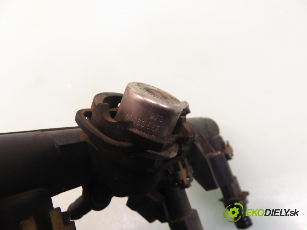 SEAT IBIZA II (6K1) HB 1999 44,00 1.4 i - AKK 1390,00 Lišta vstrekovacia 030906031J ; 0280155919  ; 0280160557 (Vstrekovacie lišty)