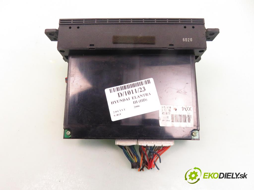 HYUNDAI ELANTRA III (HD) LIFTBACK 2006 105,00 2.0 CVVT - G4GC 1975,00 Panel kúrenia KLIMATRONIK 972502DXXX