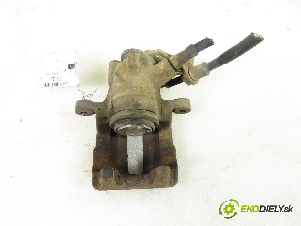 AUDI A4 (8D2, B5) SEDAN 1995 74,00 1.6 - AHL 1595,00 Brzdič strmeň LT 
