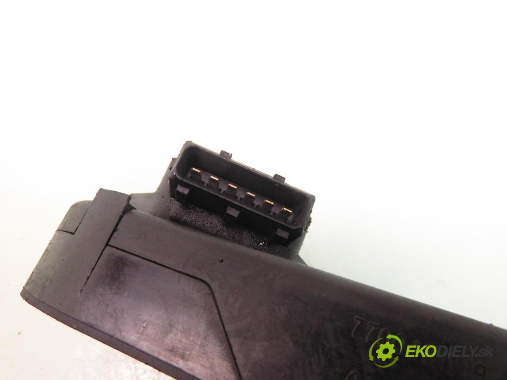 RENAULT SCENIC I (JA0/1_) MINIVAN 2000 75,00 1.9 dCi 102 - F9Q 732 1870,00 Potenciometer plynového pedálu 7700431919 (Pedále)