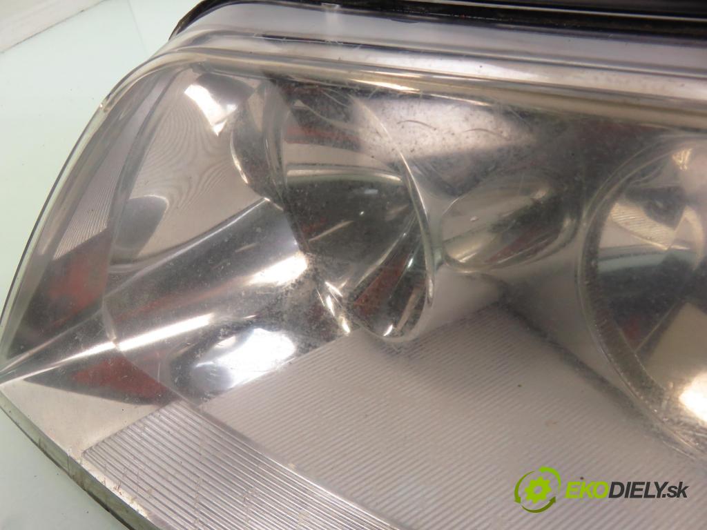 VW SHARAN (7M8, 7M9, 7M6) MINIVAN 2001 85,00 2 - ADY 1984,00 Svetlo LP 0301182201 ; 7M3941015AA