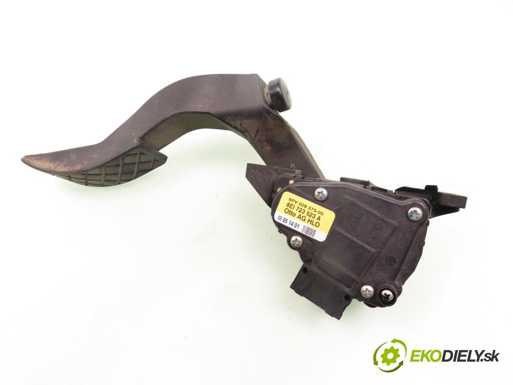 AUDI A4 (8E2, B6) SEDAN 2001 96,00 2.0 20V 130 - ALT 1984,00 Potenciometer plynového pedálu 8E1723523A ; 6PV00837500 (Pedále)