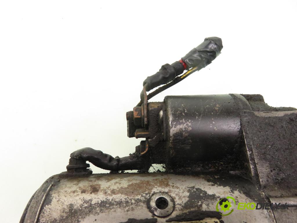 VOLVO V40 Kombi (645) KOMBI 1999 70,00 1.9 DI 95 - D 4192 T2 1870,00 Štartér D7R18 (Štartéry)