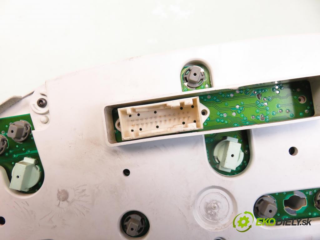 FORD FOCUS (DAW, DBW) HB 2002 74,00 1.6 16V - FYDB 1596,00 prístrojovka elektrický 98AB10849JH