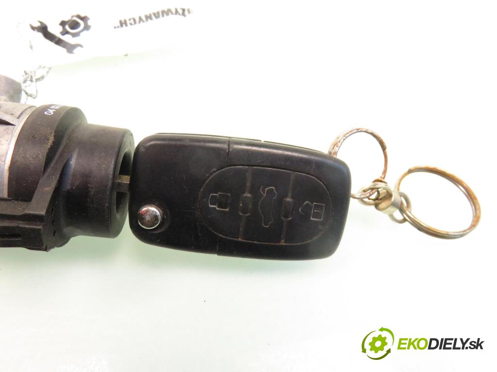 AUDI A4 (8E2, B6) SEDAN 2003 96,00 2.0 20V 130 - ALT 1984,00 spinačka 4B0905851G (Spínacie skrinky a kľúče)